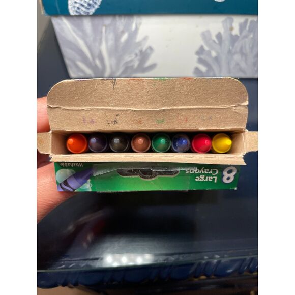 CRAYOLA Crayons - 3 BOXES‎ - 2 from 2010 1 from 2014. OPEN BOXES. Vintage UNISEX - Picture 4 of 5